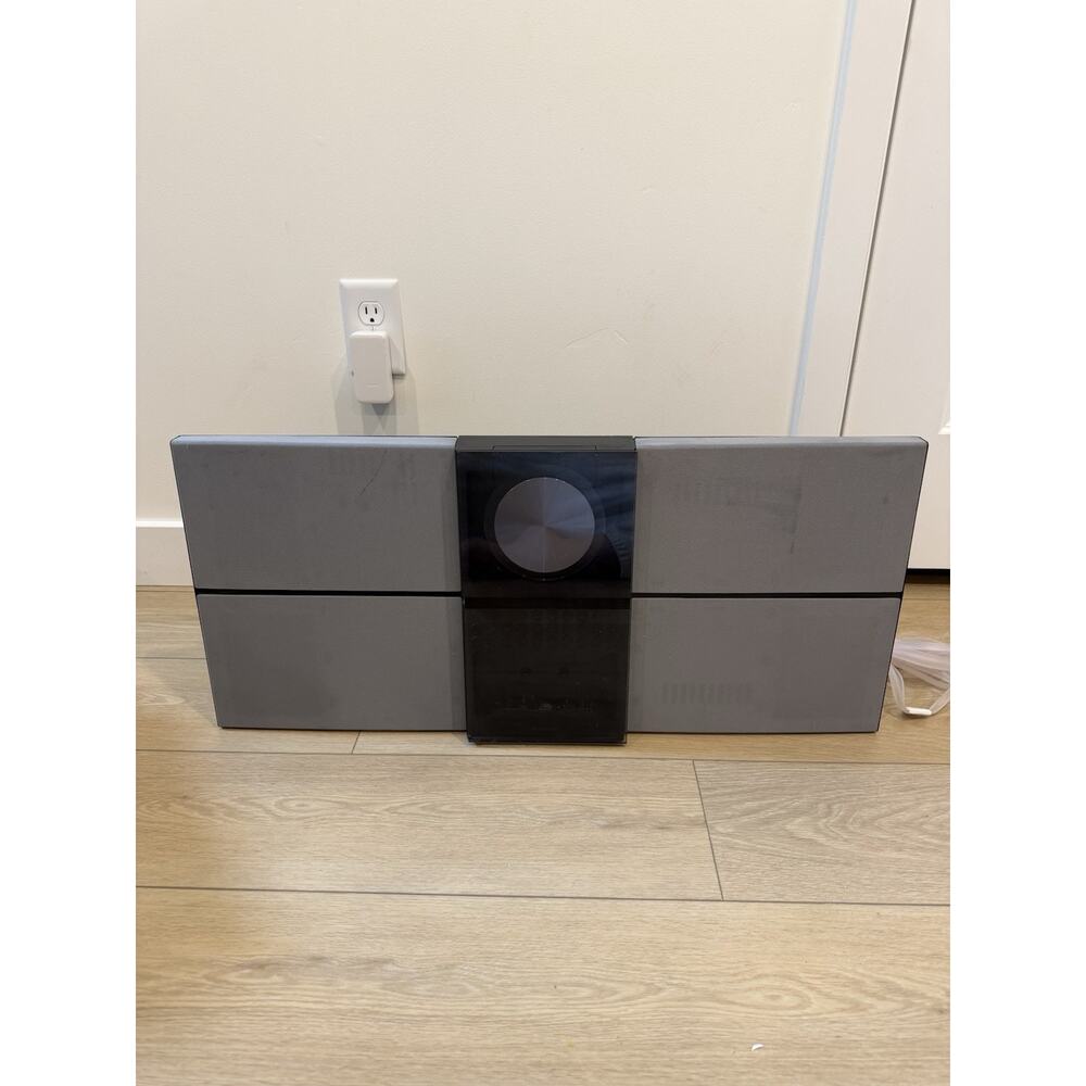 Bang and Olufsen BeoSound 2000 MCMXCIII B&O CD/RADIO/TAPE, Antenna, No Remote